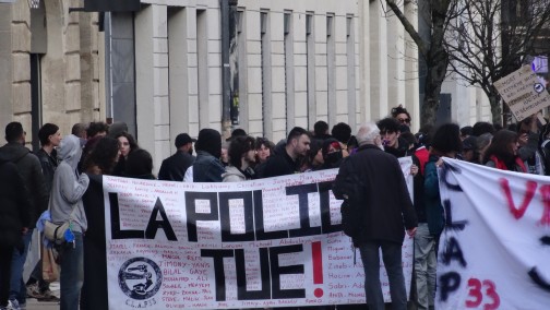 Bordeaux 14 mars 2026 . Pour ces manifestant la police tue , mais les protègent pour manifester contre eux !
